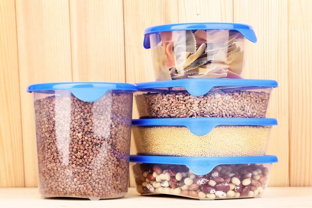 Clear plastic food containers