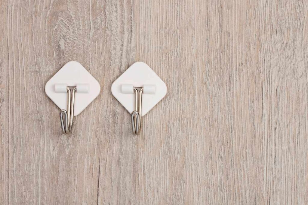Peel & stick wall hooks
